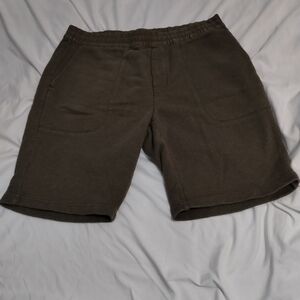 Vince shorts size L